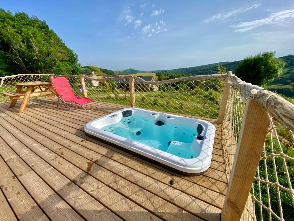 Yourte 2-4 Personnes Avec Spa Saint-Laurent-de-Lévézou Exterior foto
